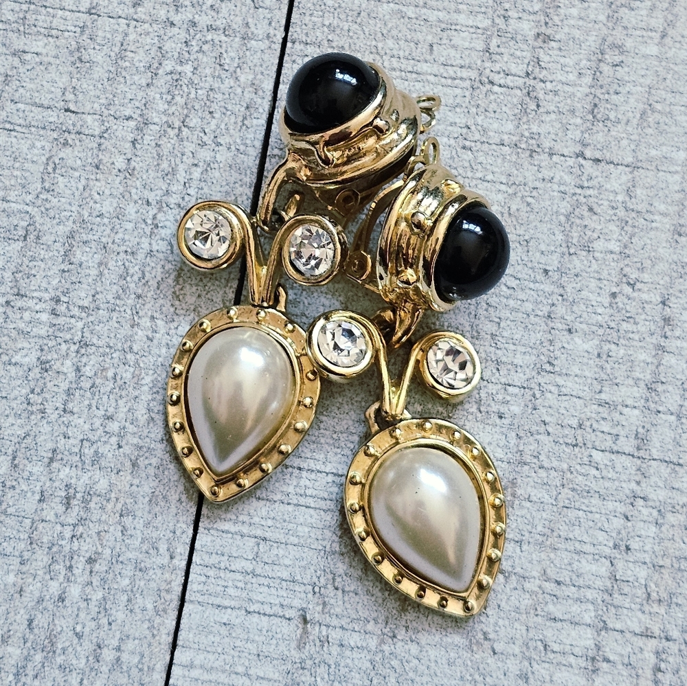 RARE 1980's Modle Dangle Earrings. Gold  With Rhinestones, Faux Onyx & Pearl.